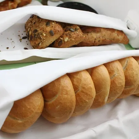 Waldhof Am Stubenbergsee Hotel