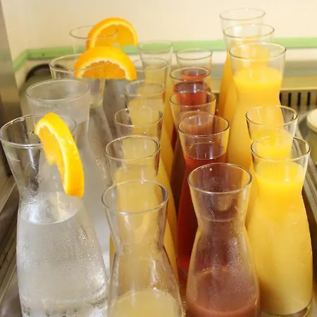 Waldhof Am Stubenbergsee מלון 3*