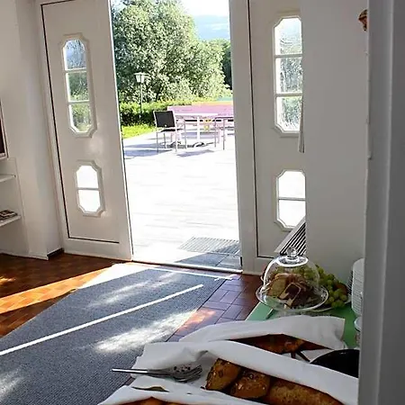 Waldhof Am Stubenbergsee Hotel