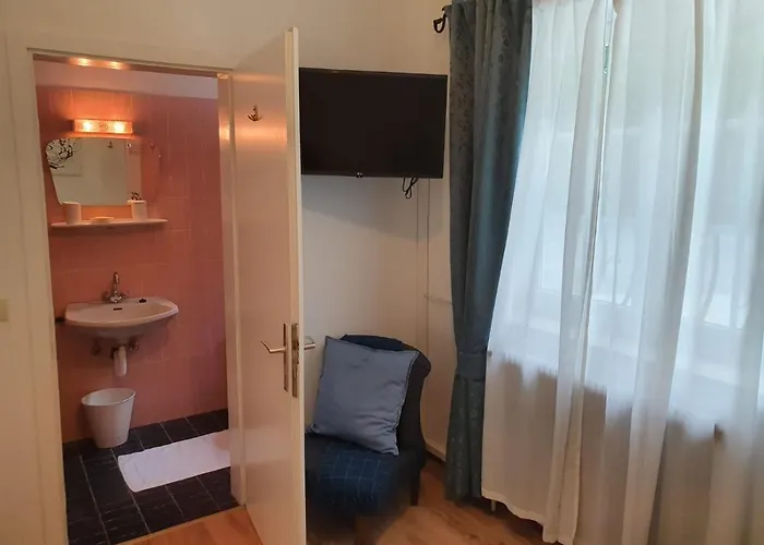 Waldhof Am Stubenbergsee 3*