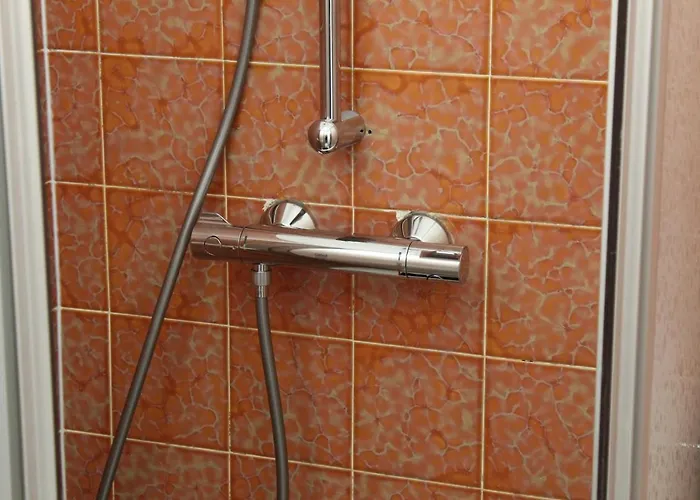 Waldhof Am Stubenbergsee فندق