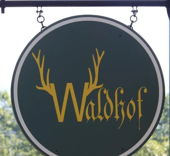 Waldhof Am Stubenbergsee فندق
