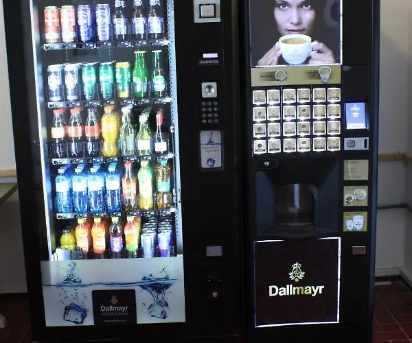 Waldhof Am Stubenbergsee فندق 3*